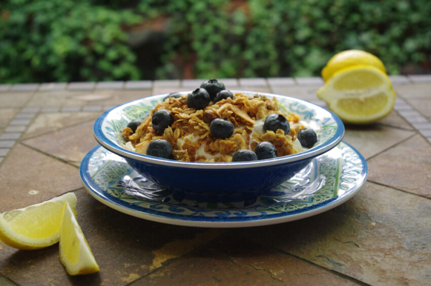 lemon square granola